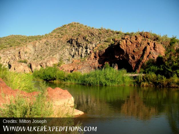 Cave at Mule Shoe Bend